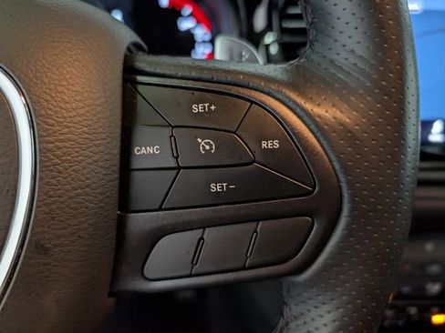 Used 2025 Dodge Durango GT AWD/4WD image 18