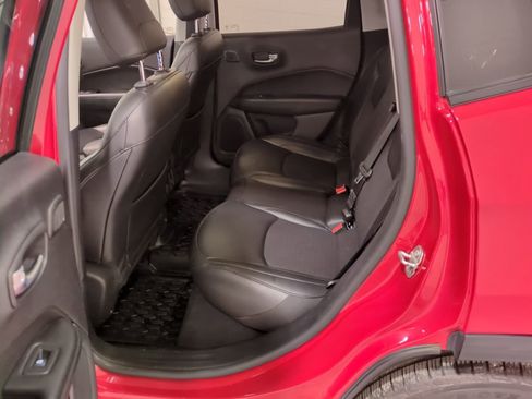 Used 2021 Jeep Compass Latitude w/ Sun and Sound Group image 15