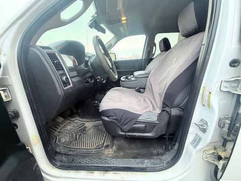 Used 2017 RAM 1500 Express w/ Express Value Package image 8