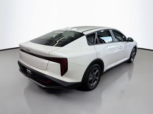 Used 2025 Kia K4 FWD image 9