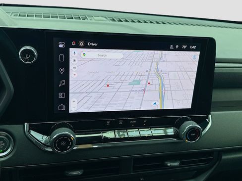 Used 2025 Chevrolet Colorado W/T image 9