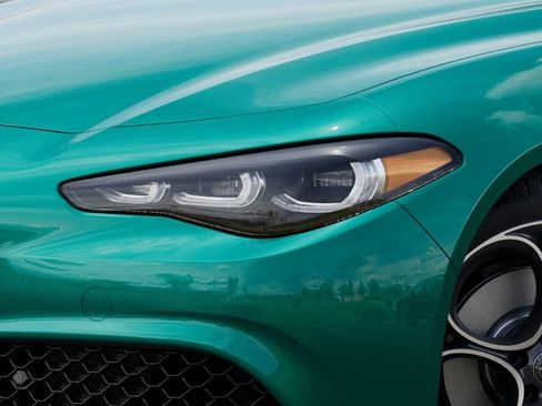 New 2025 Alfa Romeo Giulia w/ Veloce Package Rwd image 11
