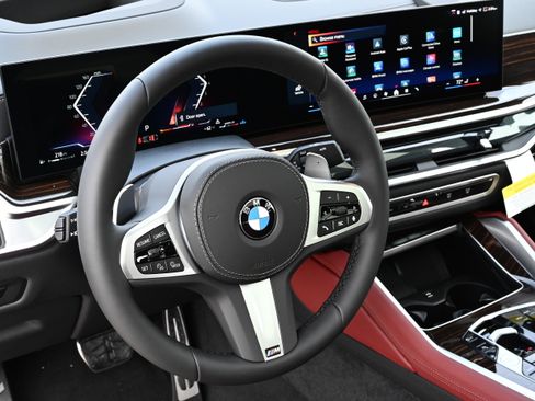 New 2026 BMW X6 xDrive40i w/ Premium Package image 13