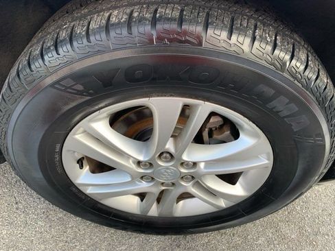 Used 2020 Buick Enclave Essence FWD image 12