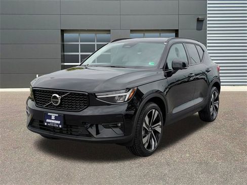 New 2026 Volvo XC40 B5 Plus w/ Protection Package Premier image 3