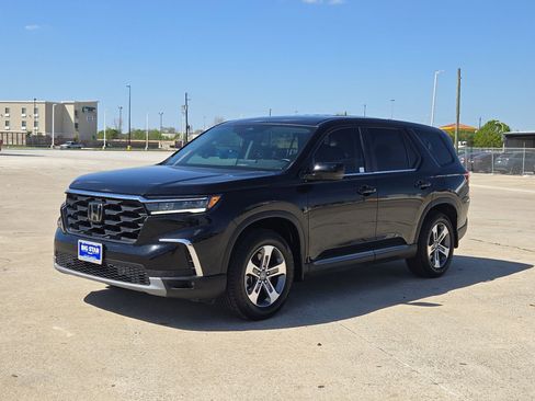 Certified 2025 Honda Pilot EX-L image 8