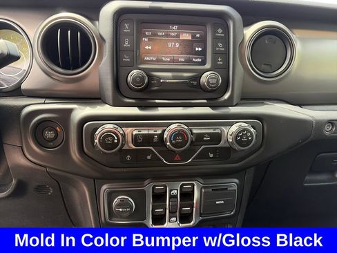 Used 2021 Jeep Gladiator Sport AWD/4WD image 19