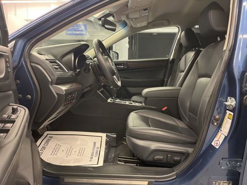 Used 2019 Subaru Outback 2.5i Limited w/ Popular Package #2 image 11