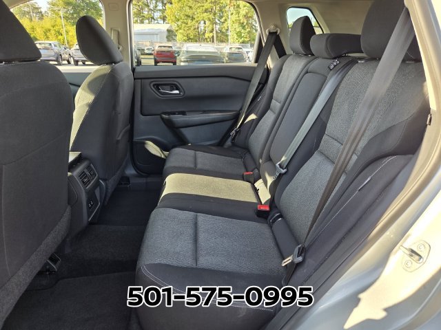 Used 2024 Nissan Rogue SV AWD/4WD image 12