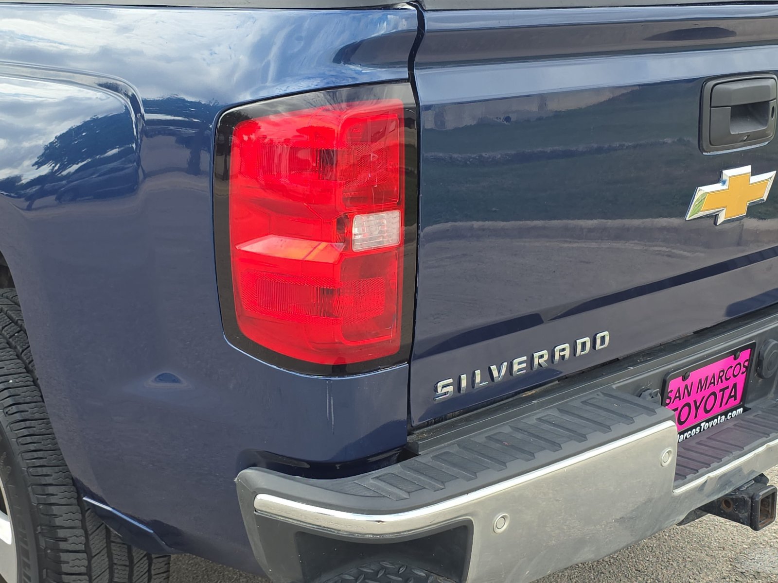 Used 2018 Chevrolet Silverado 1500 LT w/ Texas Edition RWD image 29