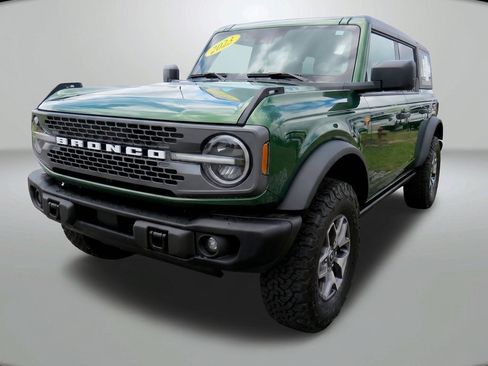 Used 2025 Ford Bronco Badlands AWD/4WD image 4