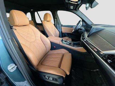 Certified 2025 BMW X5 sDrive40i w/ Premium Package image 30