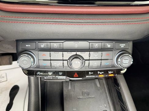 Used 2024 Dodge Durango Citadel AWD/4WD image 17