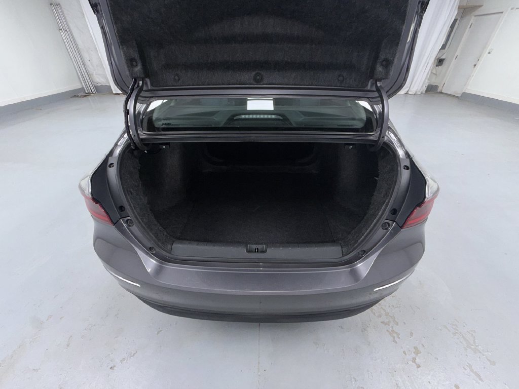 Used 2019 Honda Insight EX image 14