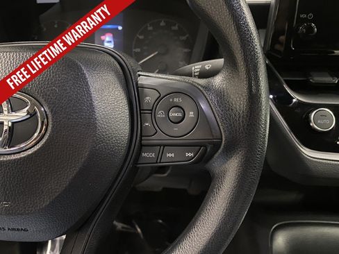 Used 2025 Toyota Corolla LE FWD image 34