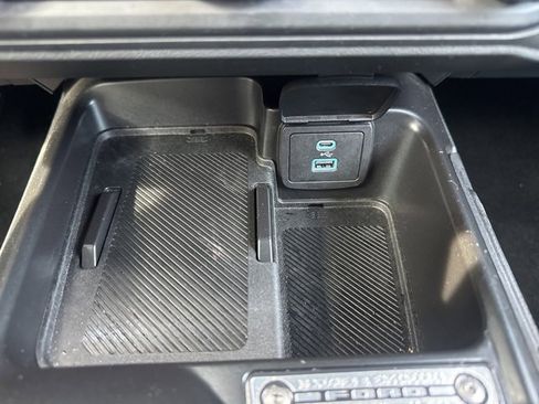 Used 2025 Ford Bronco Outer Banks image 32