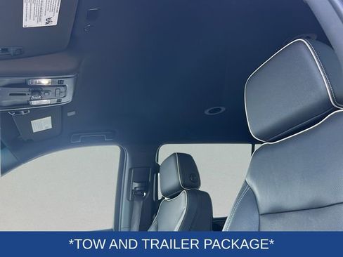 Certified 2023 Chevrolet Suburban Premier AWD/4WD image 12