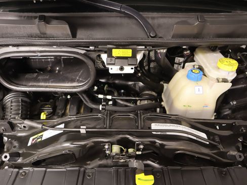 Used 2025 RAM ProMaster 2500 w/ Convenience Group image 17