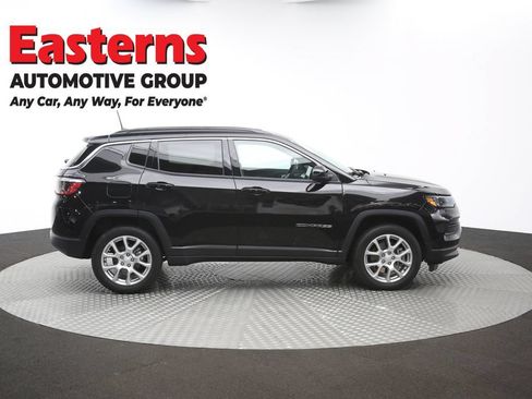 Used 2024 Jeep Compass Latitude AWD/4WD image 43