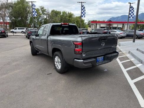 Used 2022 Nissan Frontier SV w/ Technology Package AWD/4WD image 5