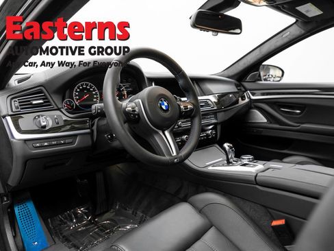Used 2015 BMW M5 image 33