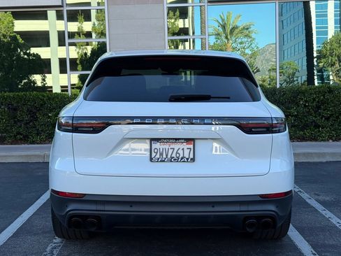 Used 2019 Porsche Cayenne AWD/4WD image 4