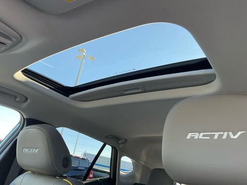 New 2026 Chevrolet Trax ACTIV w/ Sunroof Package image 21