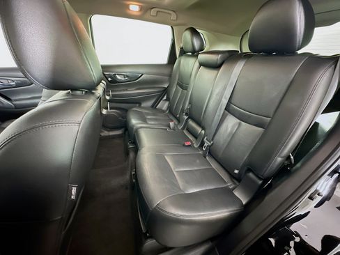 Used 2020 Nissan Rogue SL w/ Premium Package FWD image 28