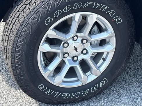 Used 2026 Chevrolet Silverado 1500 RST w/ Safety Package AWD/4WD image 36