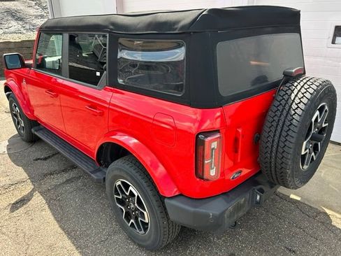 Certified 2024 Ford Bronco Outer Banks AWD/4WD image 4