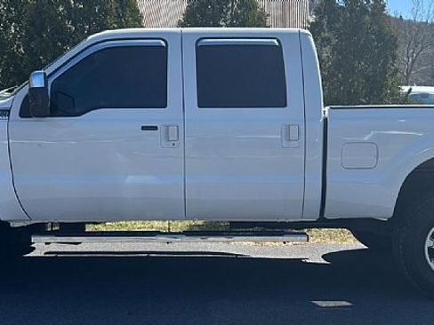 Used 2013 Ford F350 Lariat w/ Chrome Pkg image 1