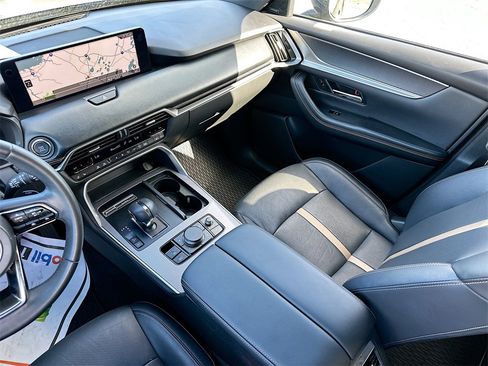 Used 2024 MAZDA CX-90 3.3 Turbo S w/ Premium Package image 25