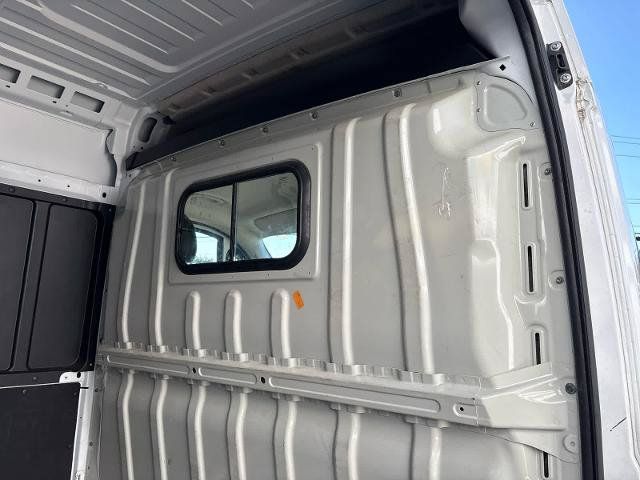 Used 2025 RAM ProMaster 2500 w/ Convenience Group FWD image 6