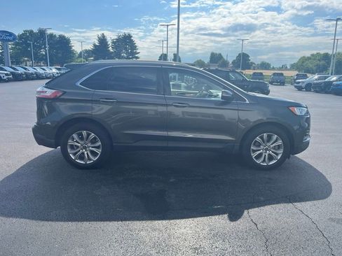 Used 2019 Ford Edge Titanium AWD/4WD image 3