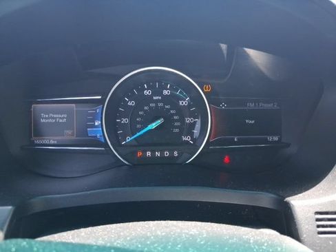 Used 2016 Ford Explorer XLT w/ Equipment Group 202A FWD image 5