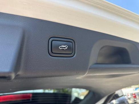 Used 2025 Hyundai Palisade SEL FWD image 33