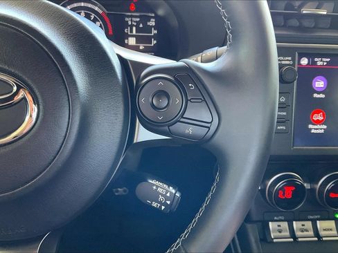 Used 2023 Toyota GR86 Premium w/ ALL Weather Mat Package (TMS) RWD image 11
