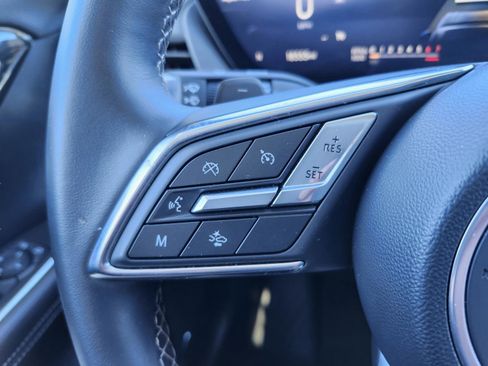 Used 2025 Buick Envision Preferred AWD/4WD image 17