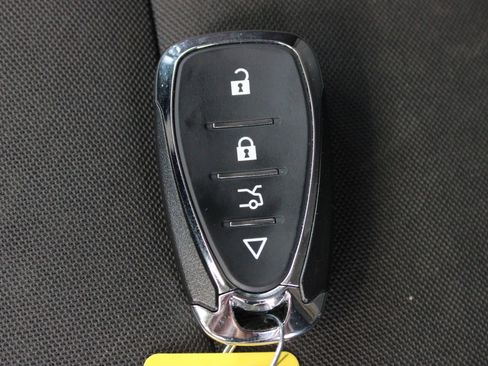 Used 2022 Chevrolet TrailBlazer LT FWD image 44
