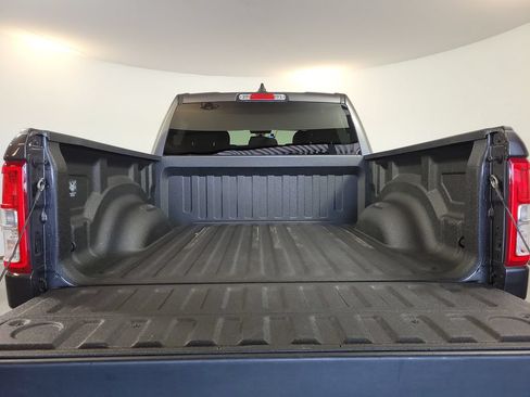 Used 2022 RAM 1500 Big Horn AWD/4WD image 28