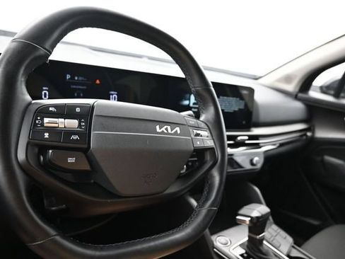Used 2026 Kia Sportage LX FWD image 10