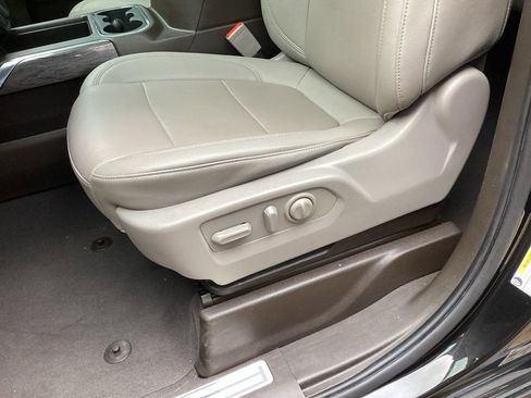 Used 2022 Chevrolet Silverado 2500 LTZ image 34