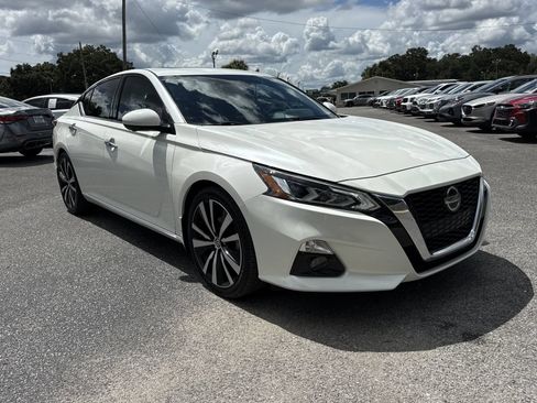 Used 2019 Nissan Altima 2.5 Platinum FWD image 7