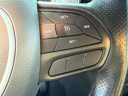 Used 2020 Dodge Charger SXT w/ Blacktop Package image 20