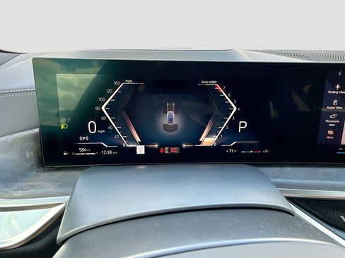 New 2026 BMW X7 xDrive40i w/ Executive Package image 41