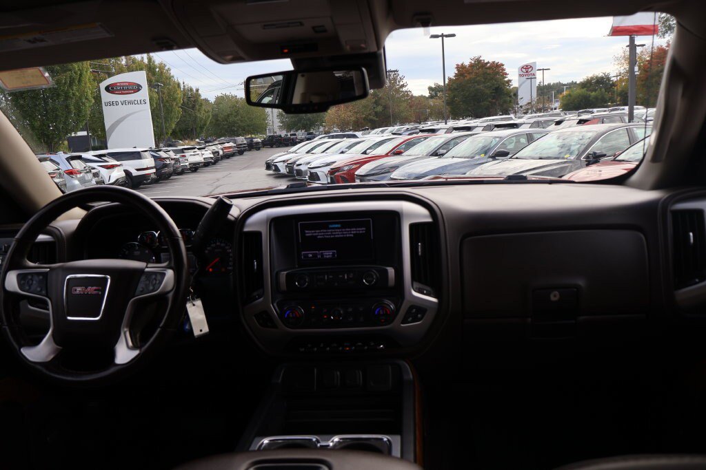 Used 2018 GMC Sierra 1500 SLT AWD/4WD image 18