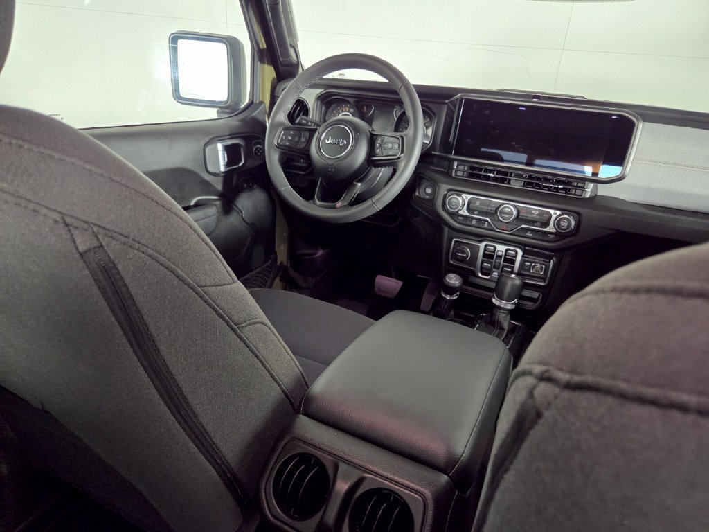 Used 2026 Jeep Gladiator Sport AWD/4WD image 28