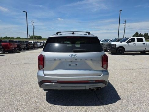 Used 2023 Hyundai Palisade SEL w/ Premium Package AWD/4WD image 7