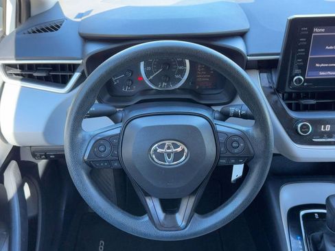 Used 2022 Toyota Corolla LE image 15