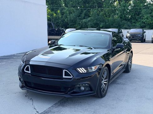 Used 2016 Ford Mustang Premium RWD image 10
